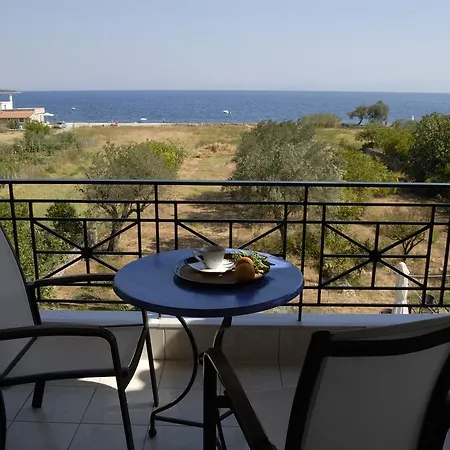 Manto Aparthotel 2*