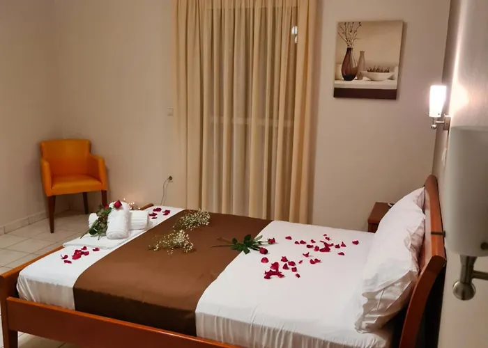 Aparthotel Manto Tirós