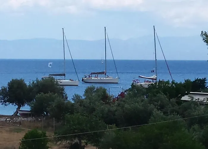 Aparthotel Manto Tirós